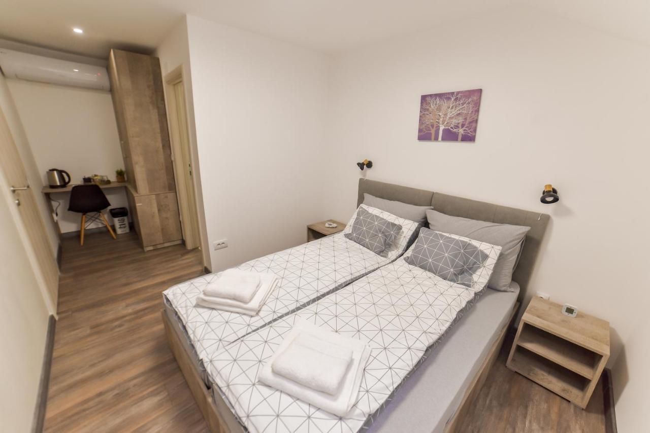 Apartmani Statik Sd Smederevo Esterno foto