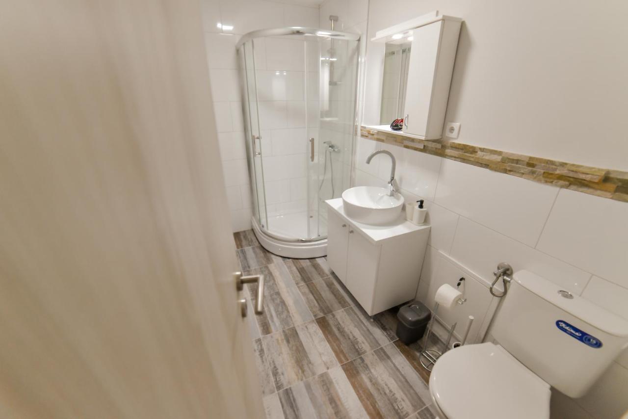 Apartmani Statik Sd Smederevo Esterno foto
