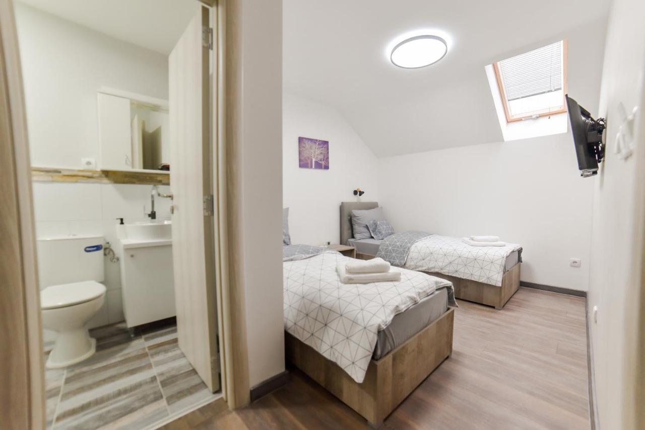 Apartmani Statik Sd Smederevo Esterno foto