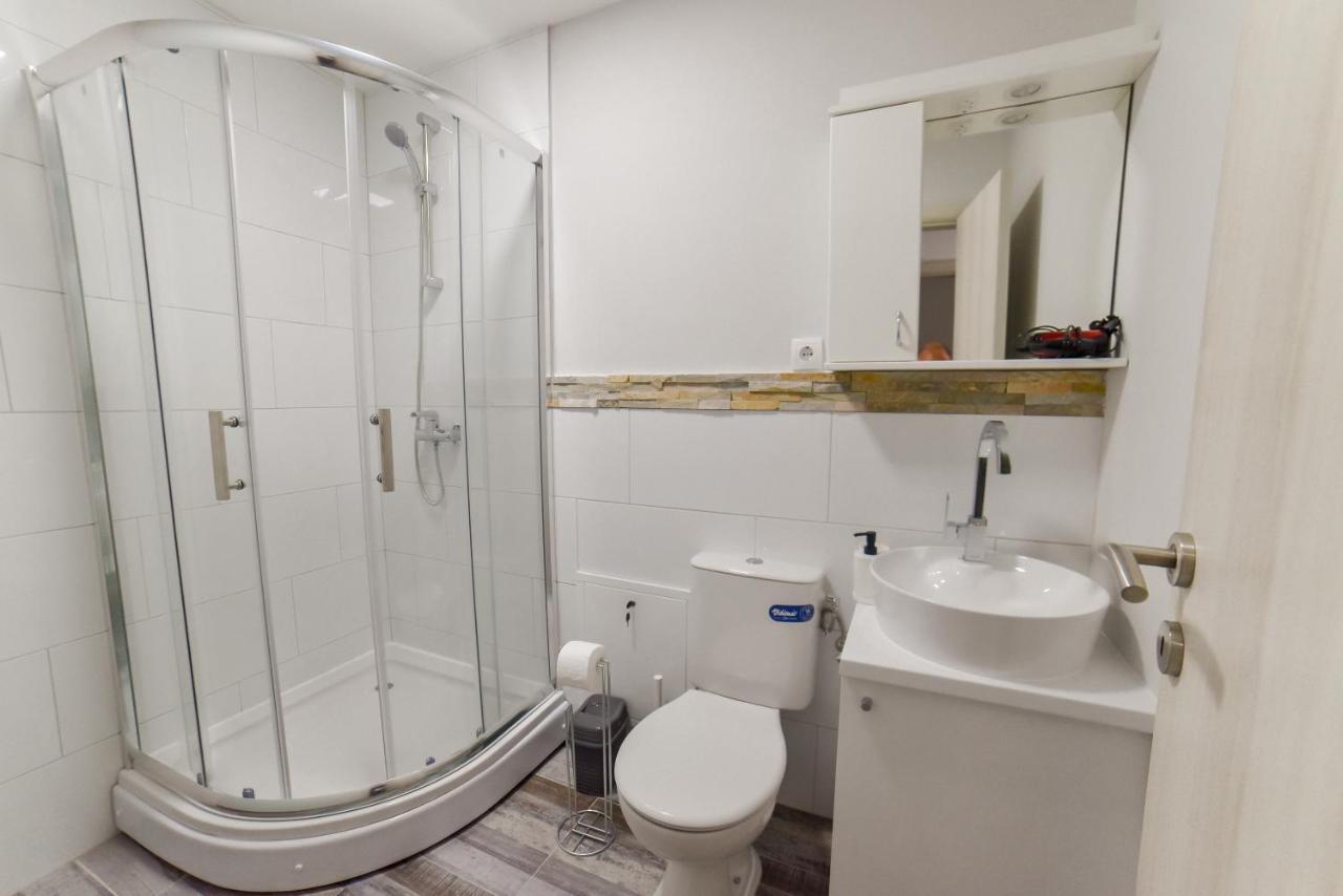 Apartmani Statik Sd Smederevo Esterno foto