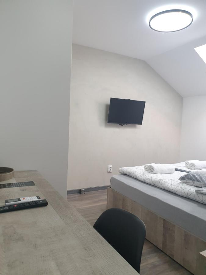 Apartmani Statik Sd Smederevo Esterno foto
