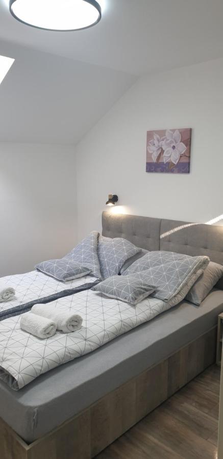 Apartmani Statik Sd Smederevo Esterno foto