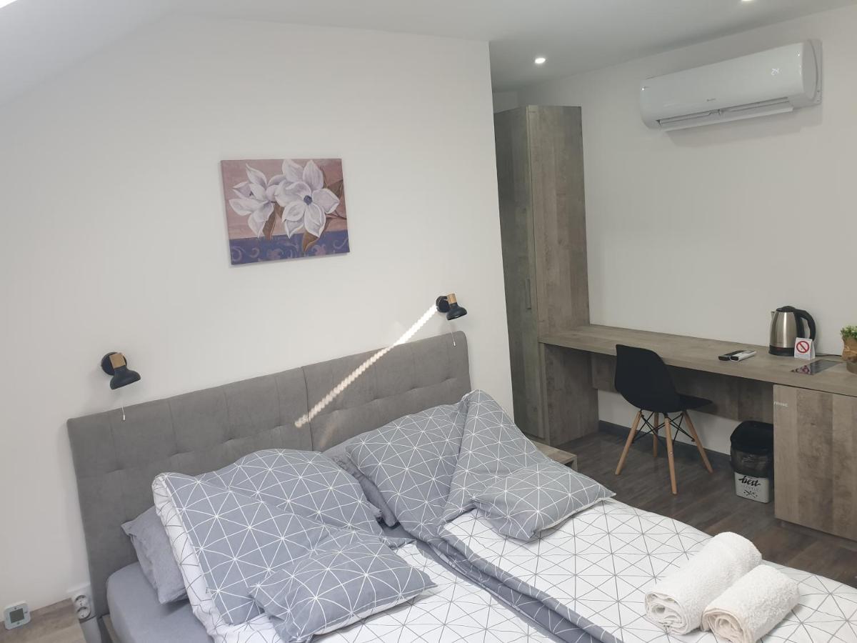 Apartmani Statik Sd Smederevo Esterno foto